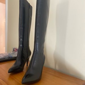 Brand New Via Spiga Rouge Boot in Black 9M